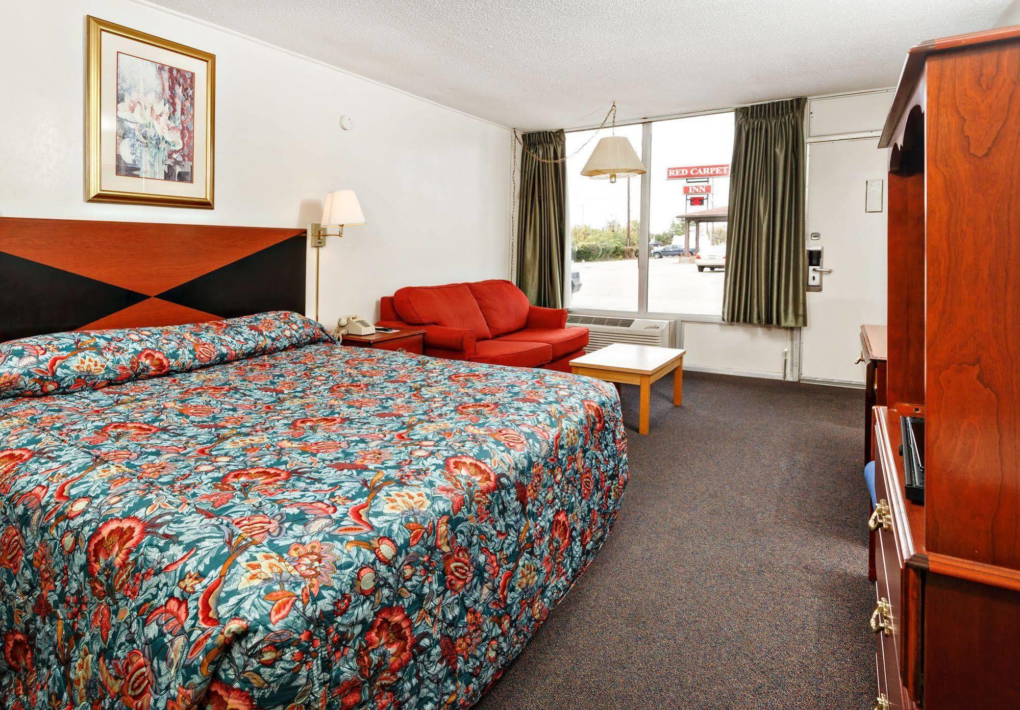 Red Carpet Inn - Louisville Exterior photo